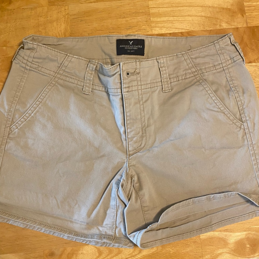 American Eagle Outfitters Khaki Short